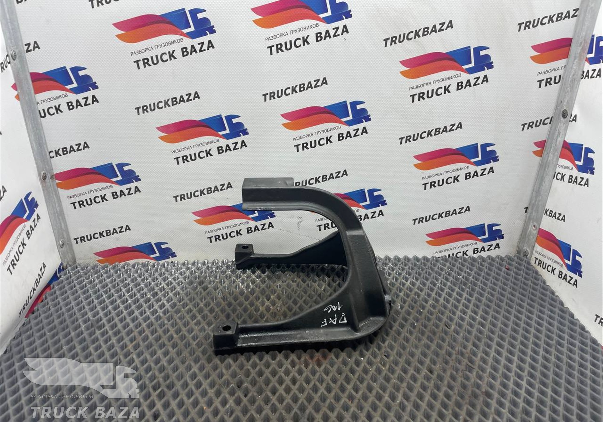 2140315 Кронштейн двигателя для Daf XF106 (с 2012)