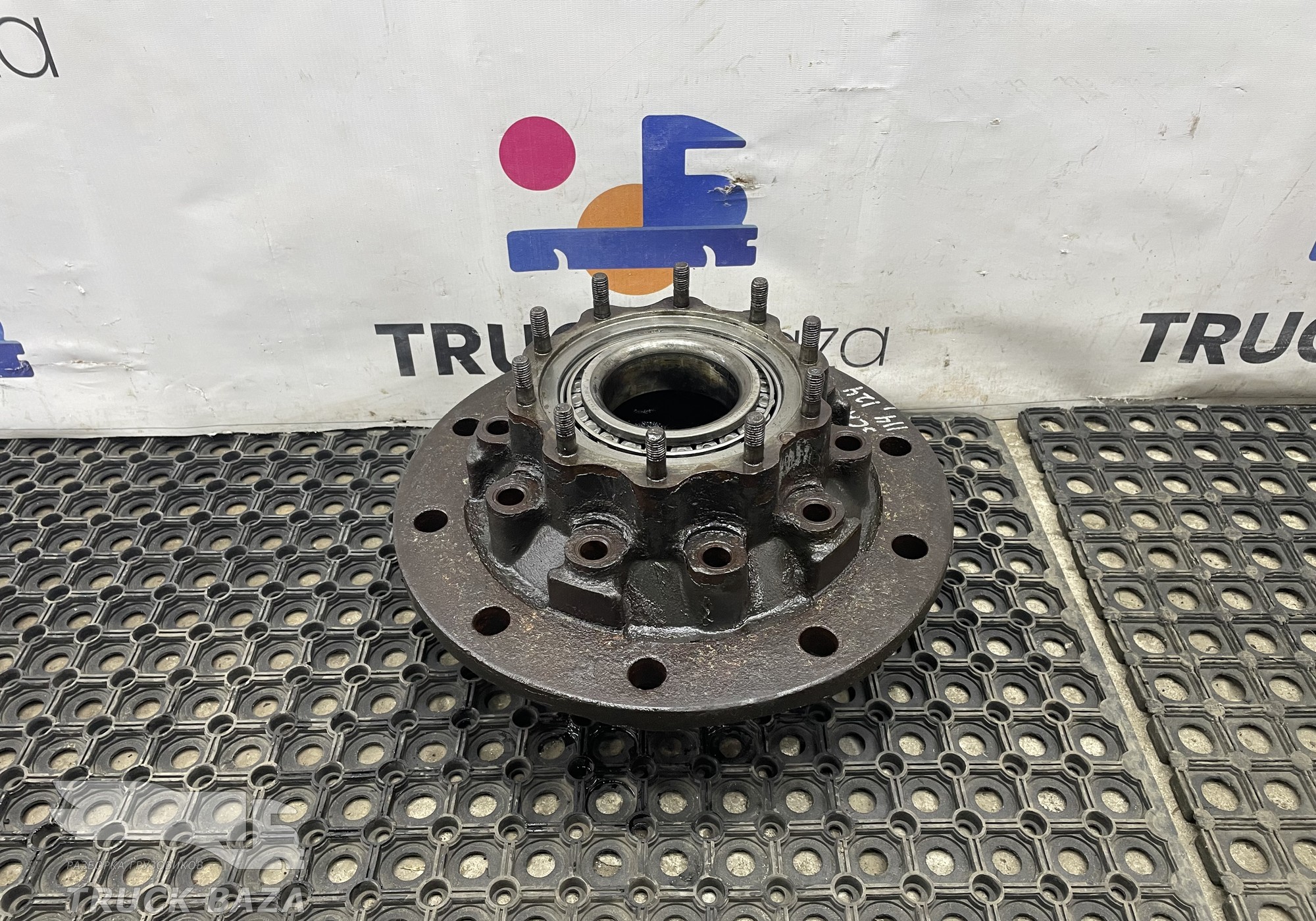 1382884 Ступица задняя