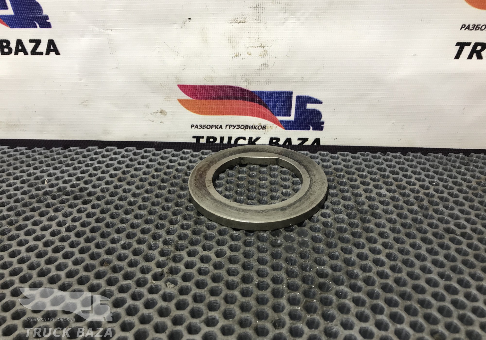 7172943 Шайба упорная передней ступицы для Iveco