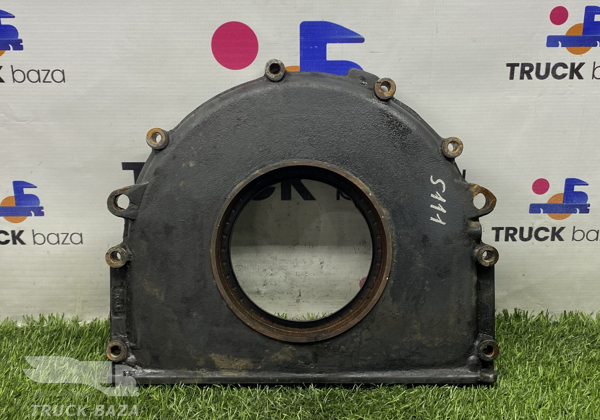 2684660 Крышка коленвала