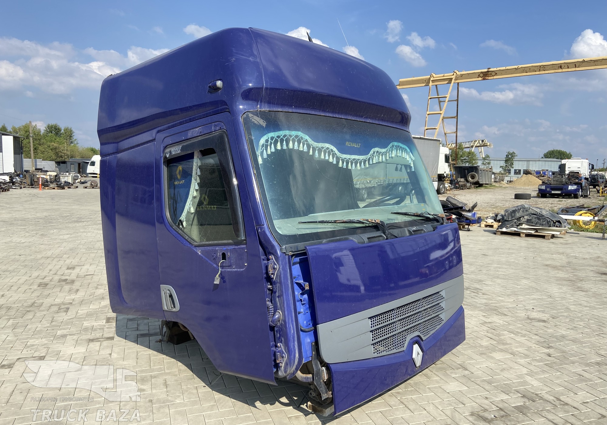 Кабина в сборе 5600464792 для Renault Premium - купить б/у за 350000 р.