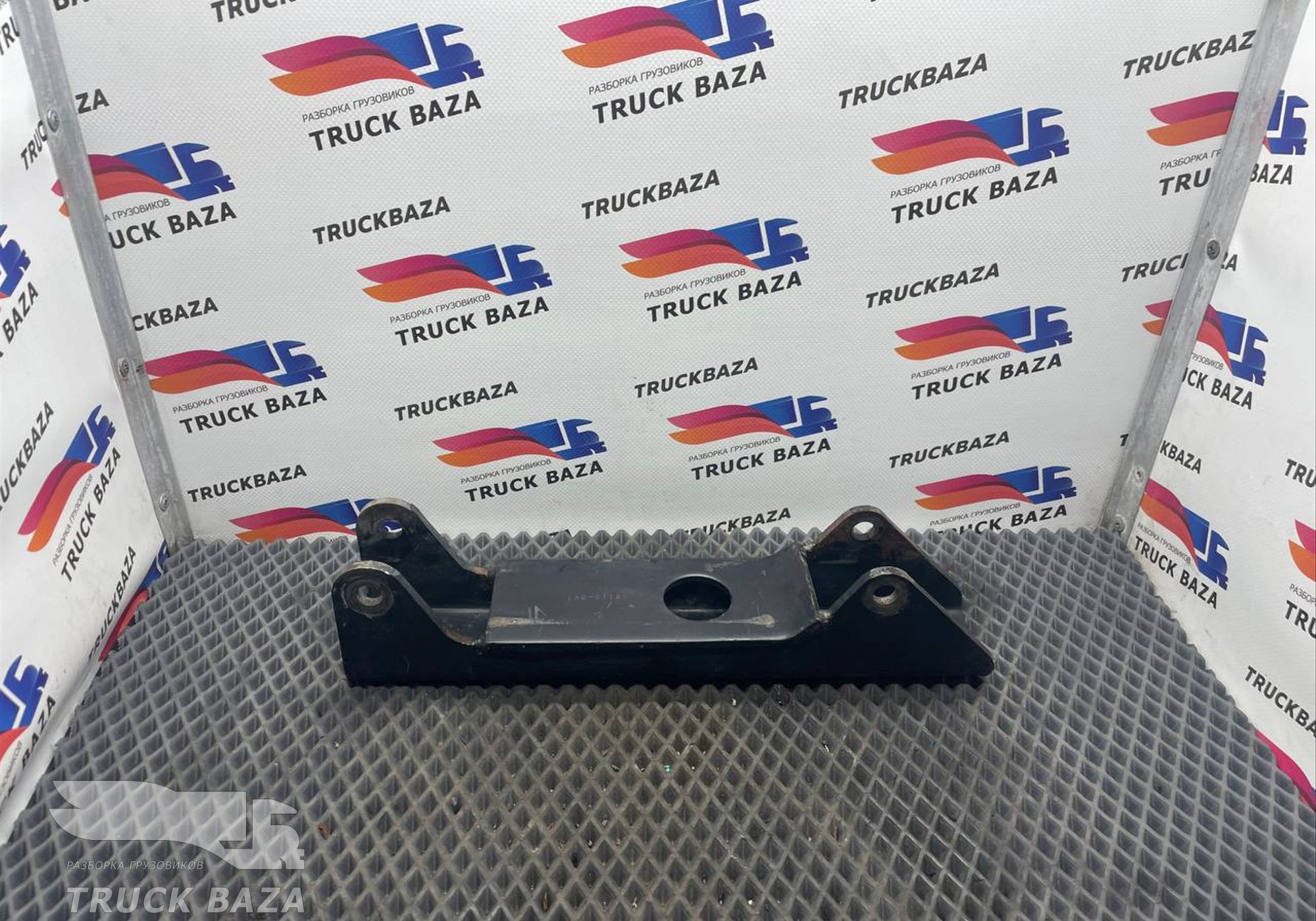 54901120304010 Кронштейн глушителя для КАМАЗ 54901