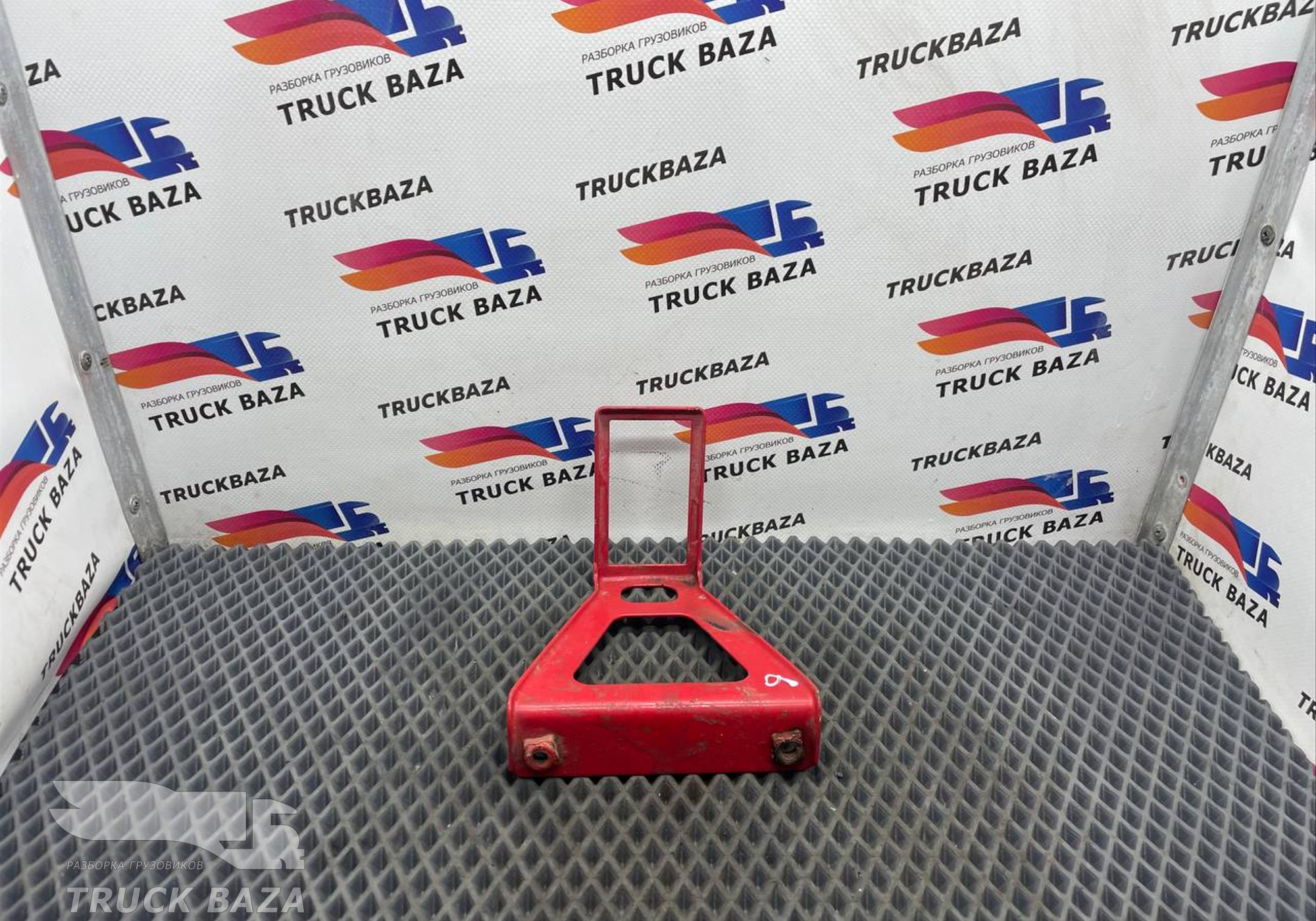 21715296 Кронштейн габаритного фонаря для Volvo FH 3 (с 2008 по 2012)