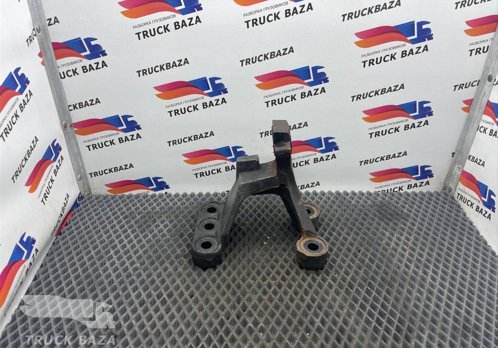 1689097 Кронштейн двигателя передний левый для Daf XF105 (с 2006 по 2020)