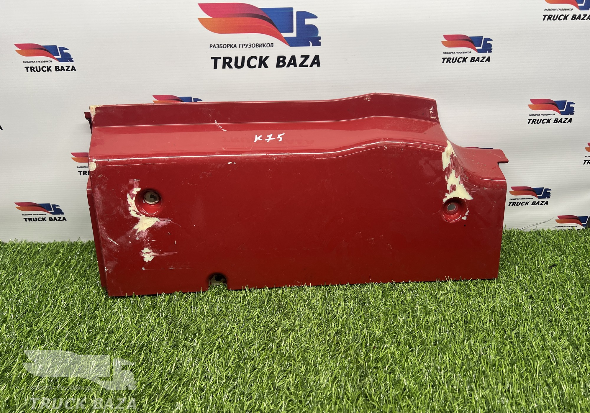 549018416133 Накладка переднего бампера левая для КАМАЗ 54901