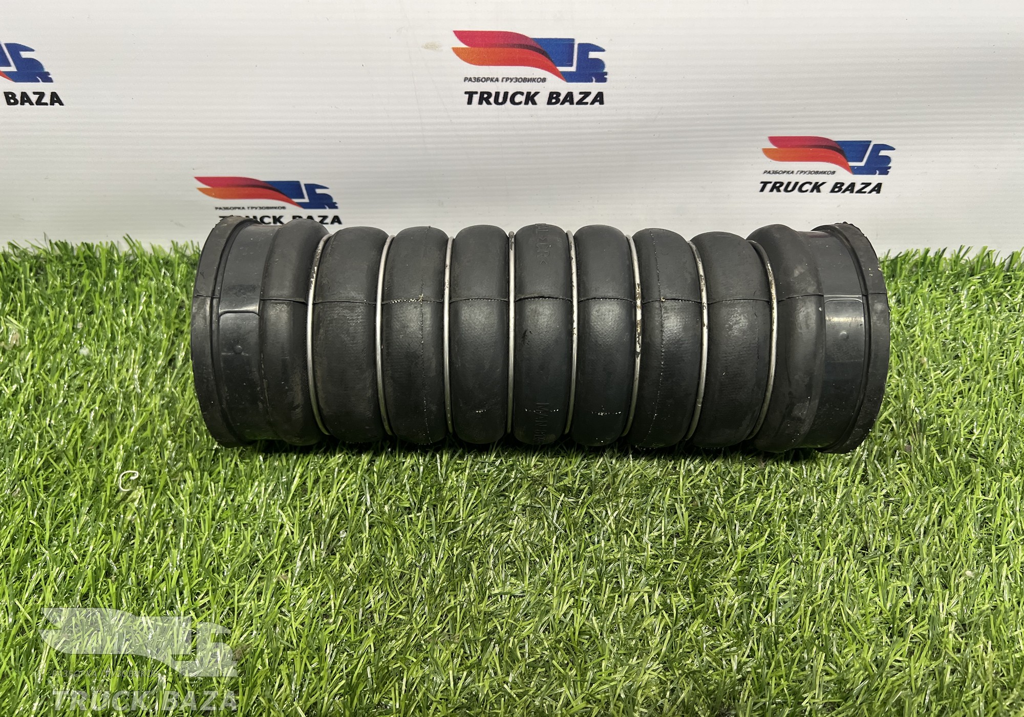 81963010901 Патрубок интеркулера