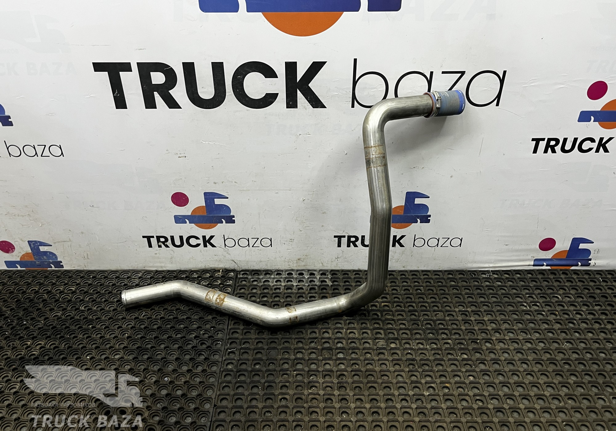 712W063030032 Труба ретарды для Sinotruk Sitrak C7H