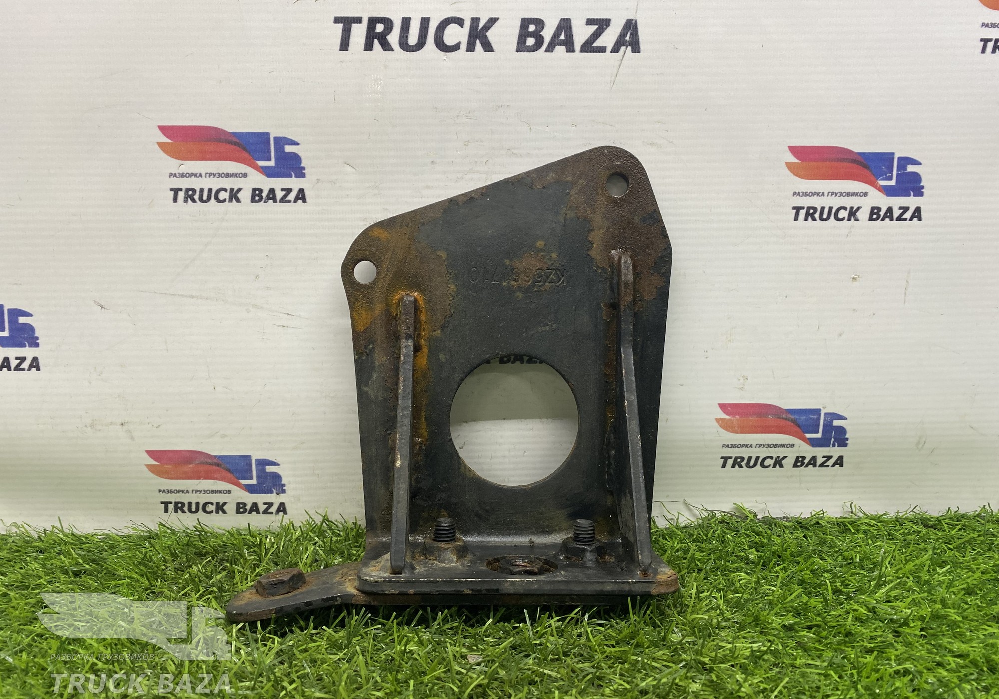 KZ5661710 Кронштейн опоры двигателя для DongFeng GX DFH4180