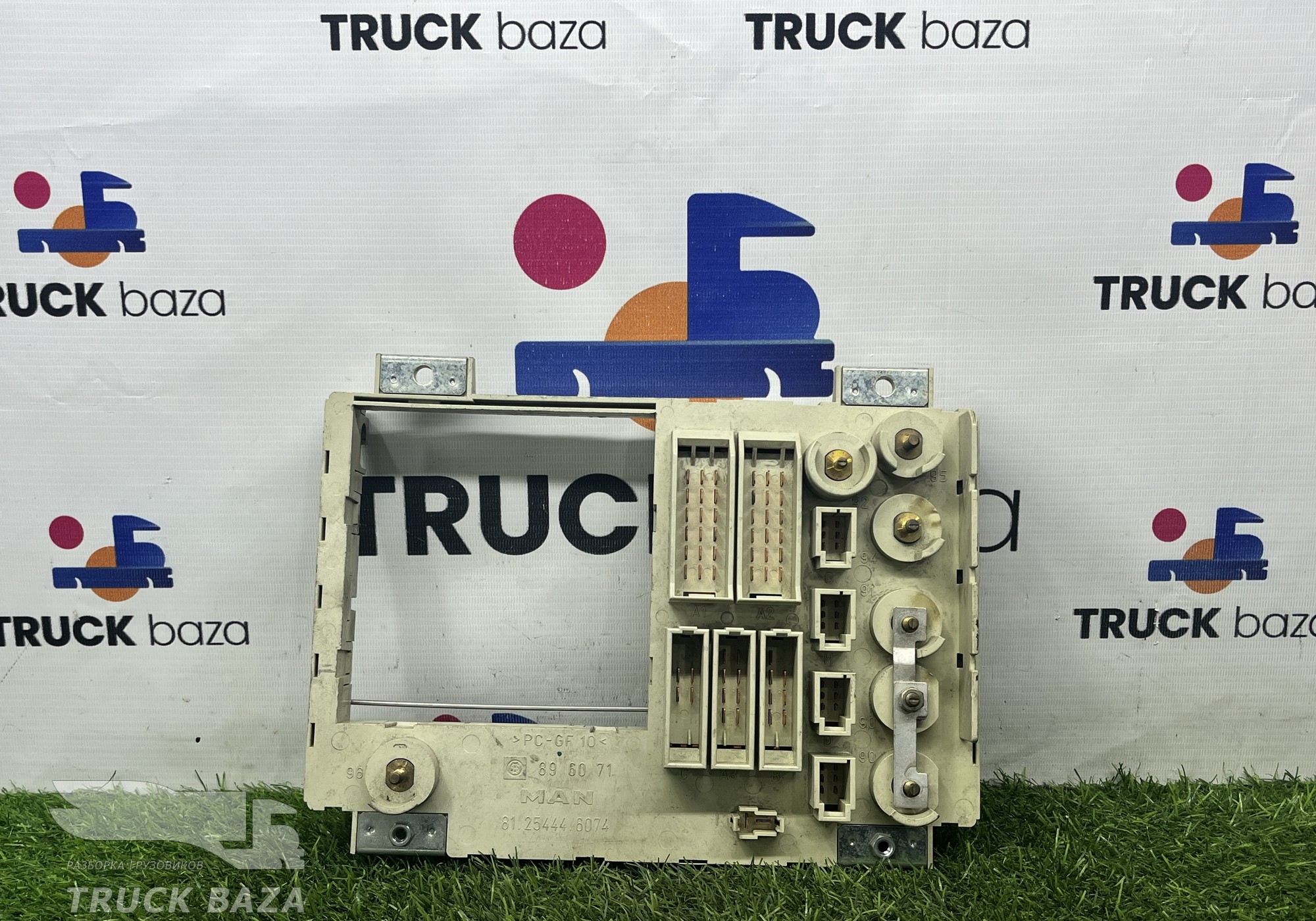 81254446074 Блок предохранителей для Man TGS I (с 2007)