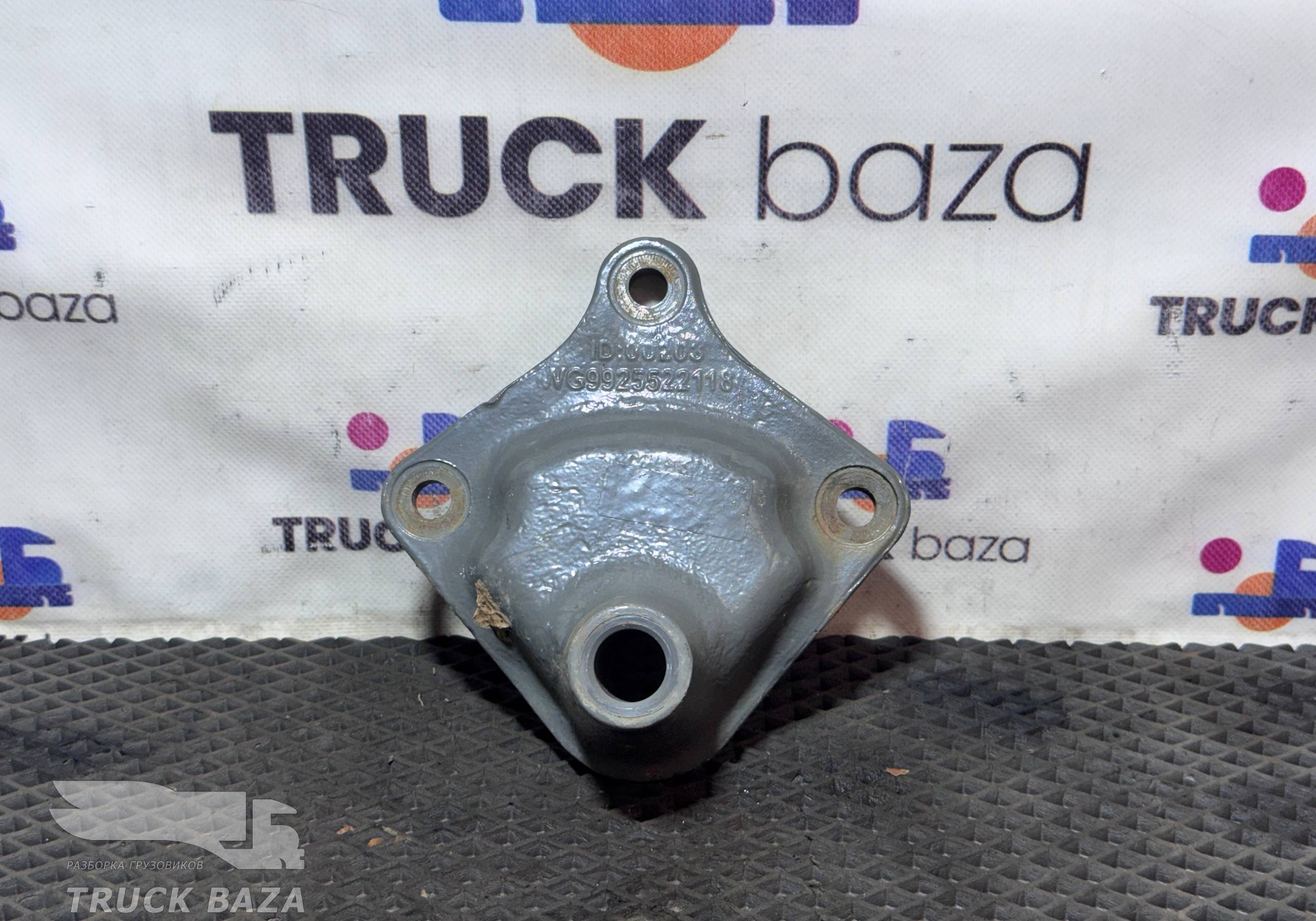 WG9925522118 Кронштейн рессоры передней правый для Sinotruk Sitrak C7H