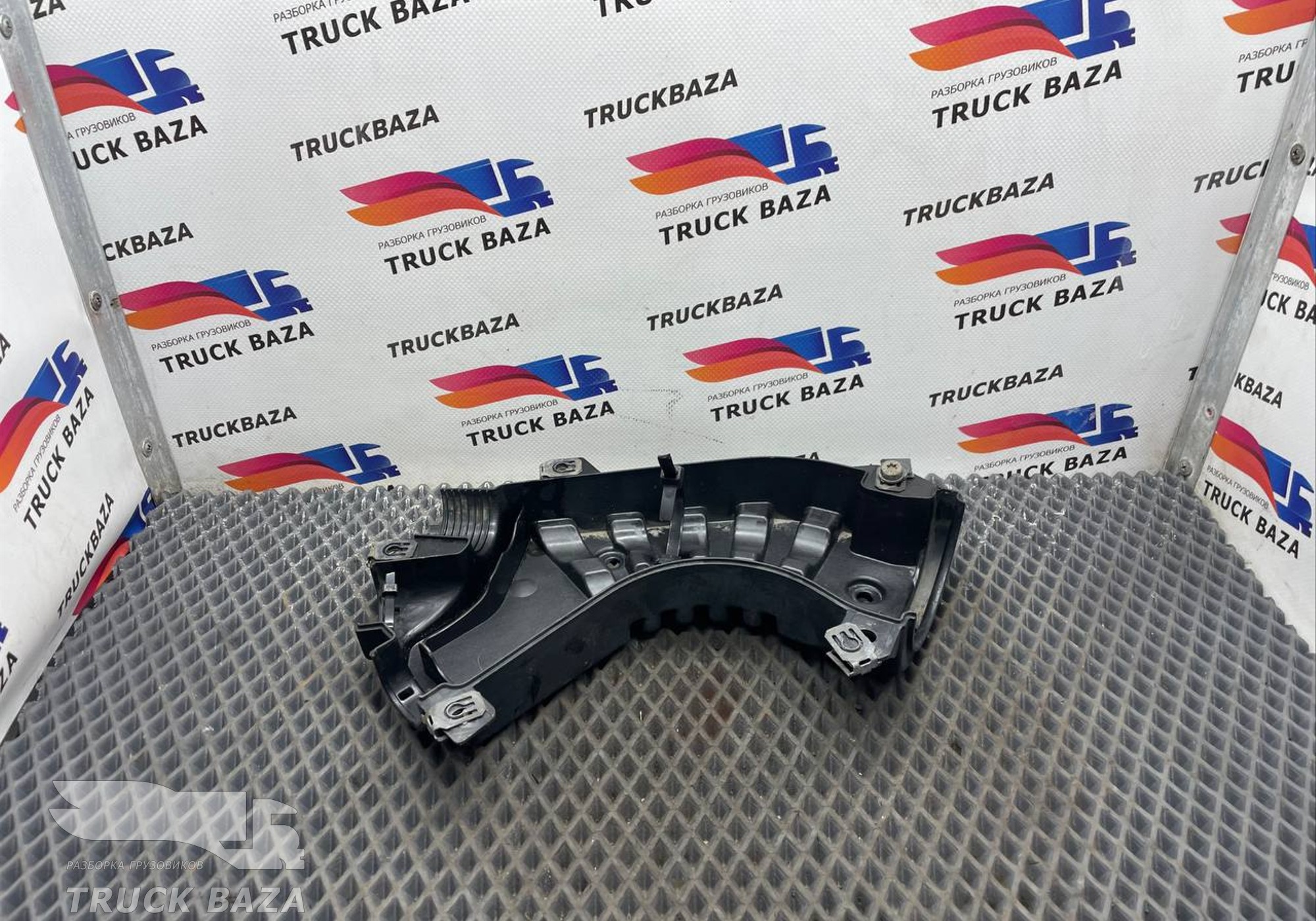 1866051 Кронштейн проводки для Daf XF106 (с 2012)