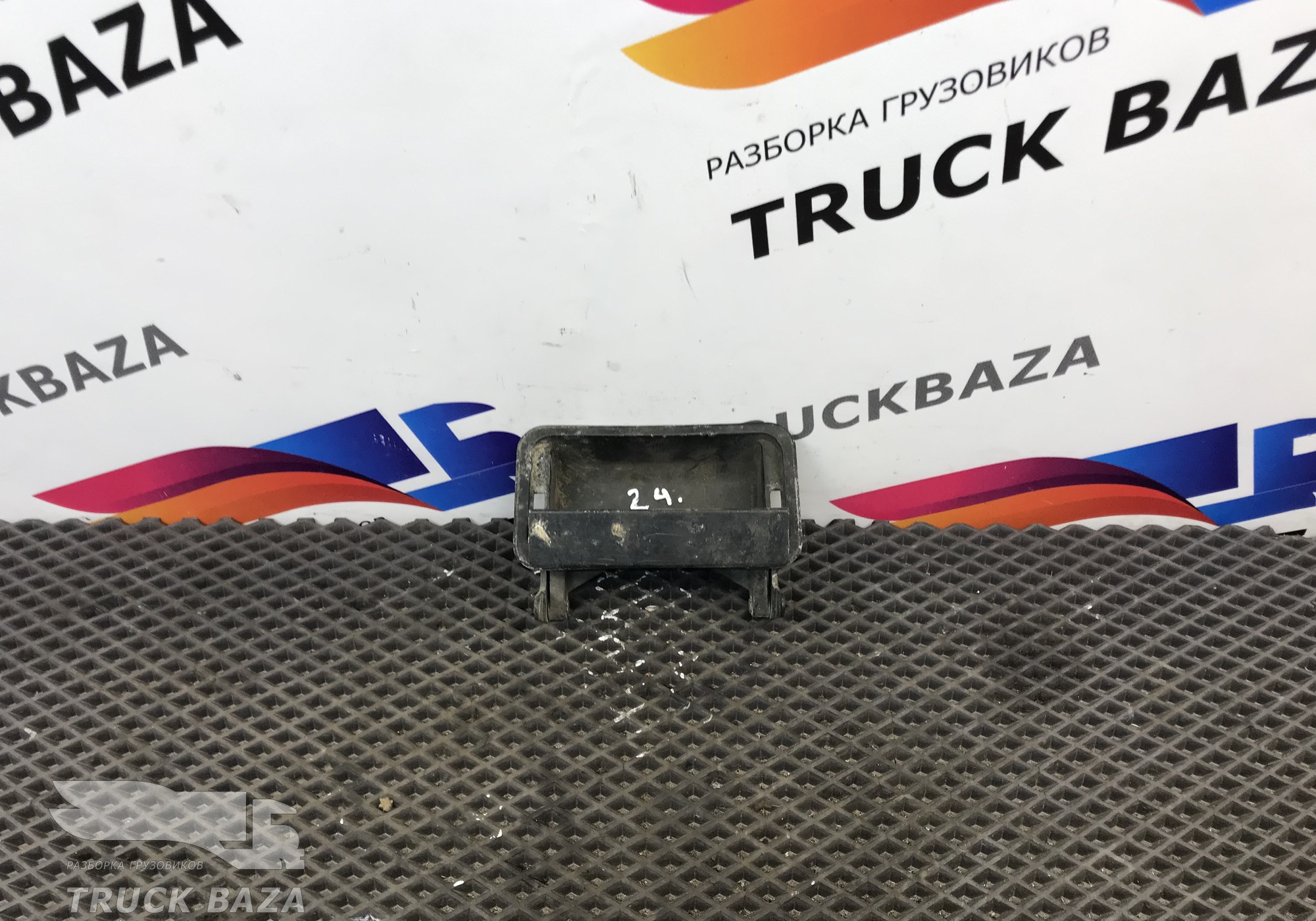 1613085 Ручка двери наружная универсальная для Volvo F F16 (с 1987 по 1994)