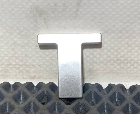 Эмблема буквы T для Man TGX II (с 2012)