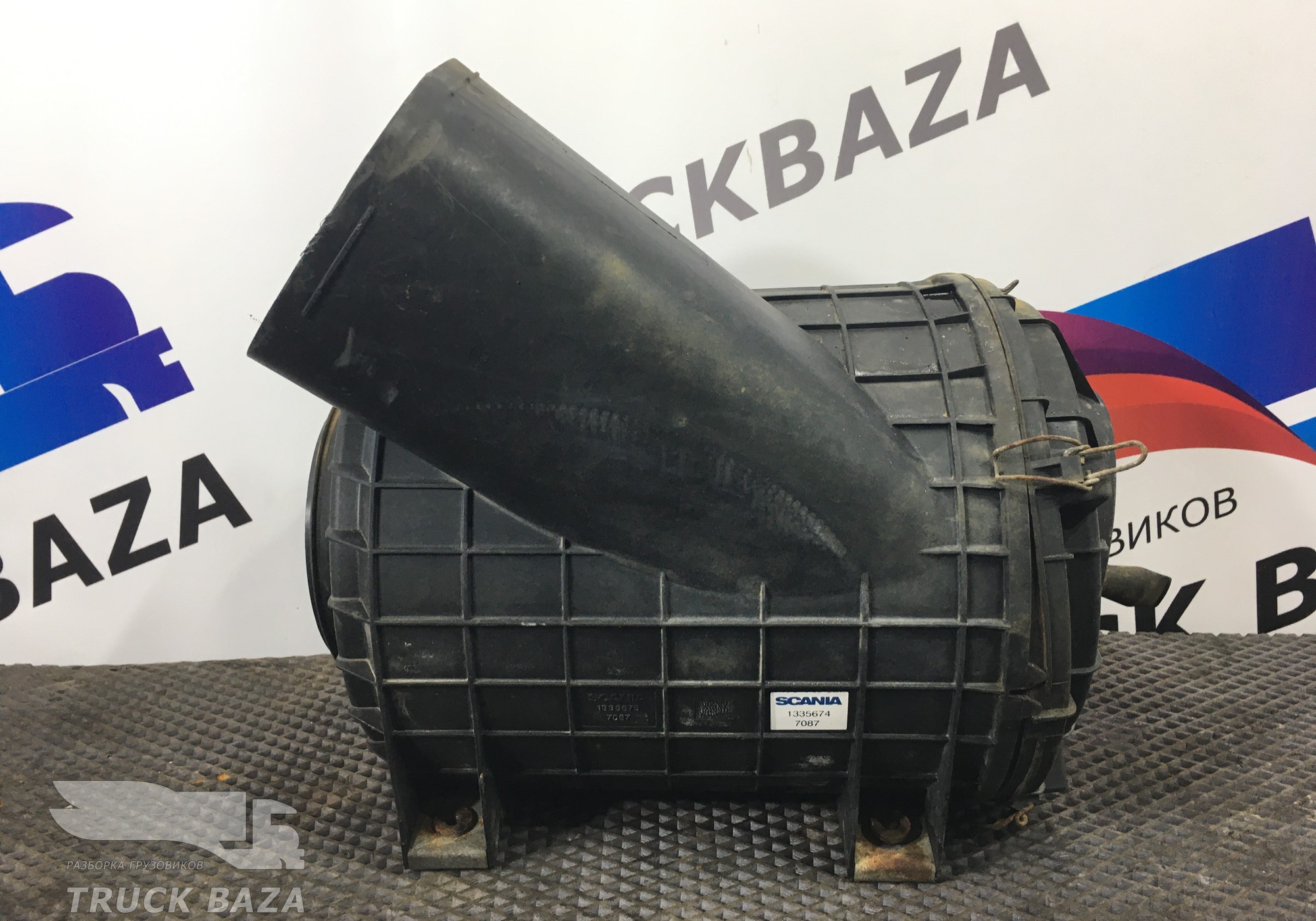 1335674 Корпус воздушного фильтра для Scania 5-series G (с 2004 по 2016)