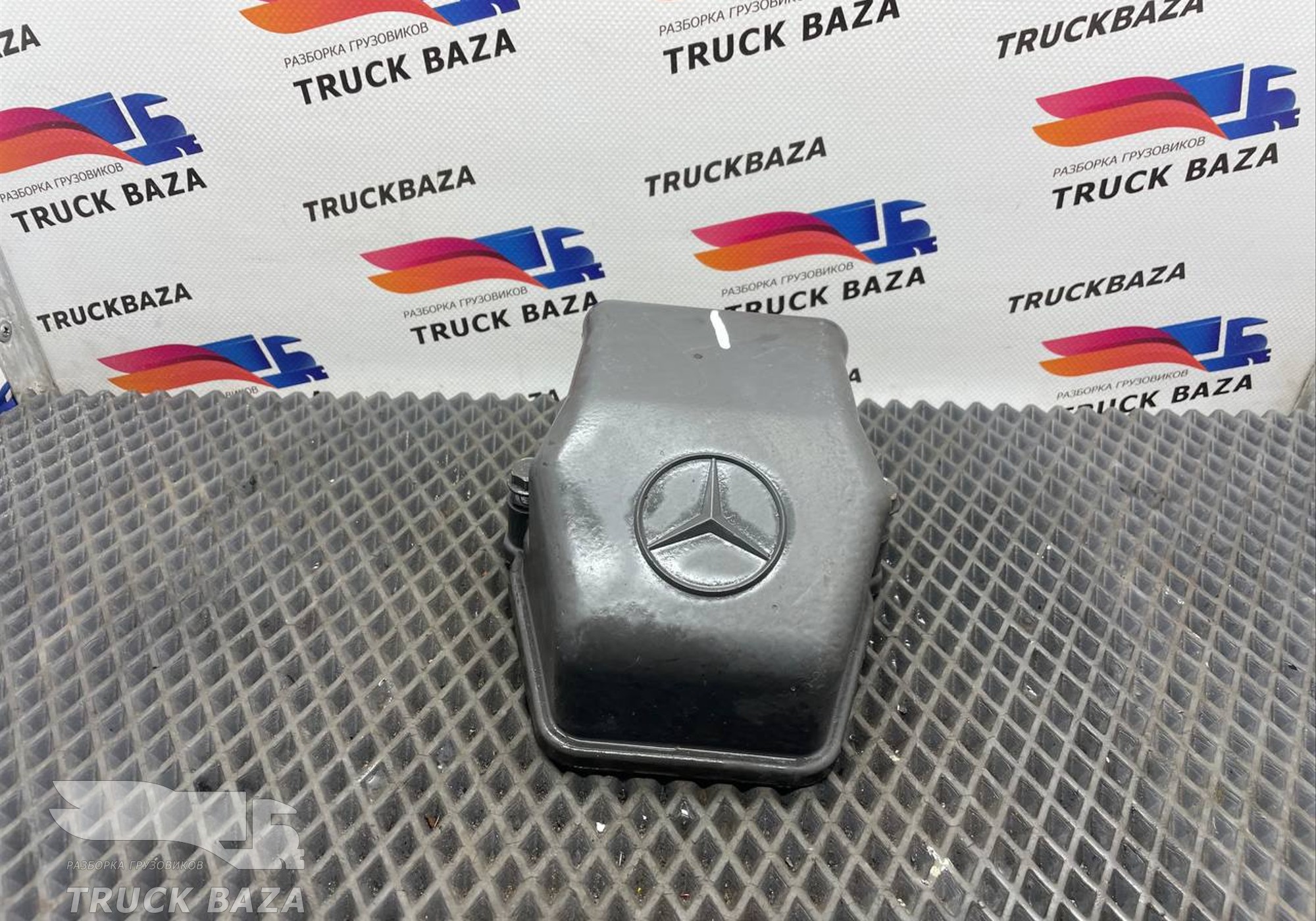 A4570100930 Крышка ГБЦ клапанная для Mercedes-Benz Axor III (с 2010)