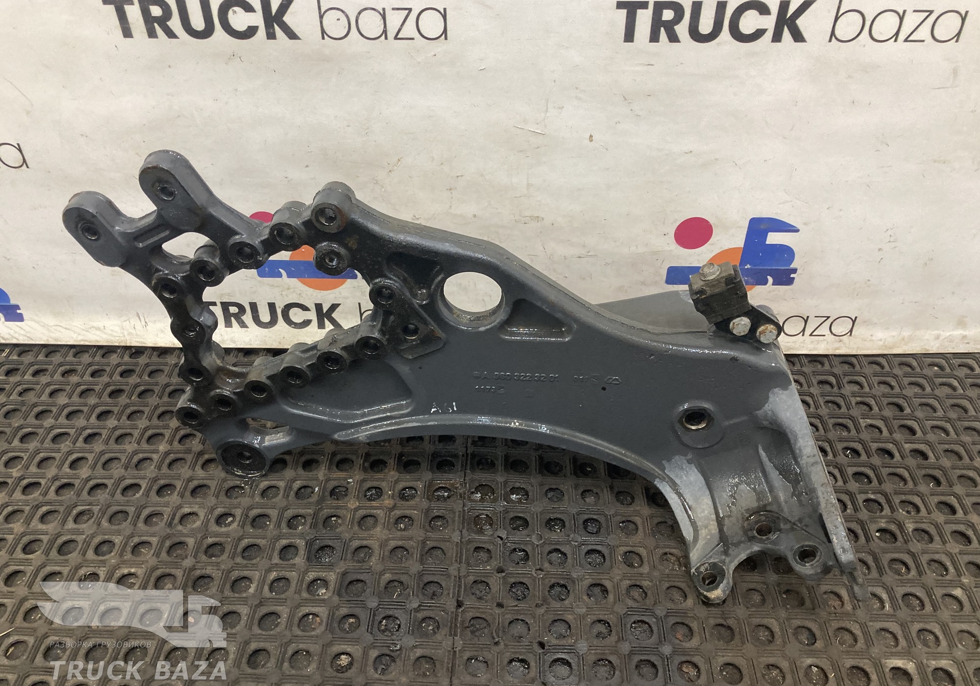 9603223201 Кронштейн рессоры передний правый для Mercedes-Benz Actros New Actros MP4 (с 2011)