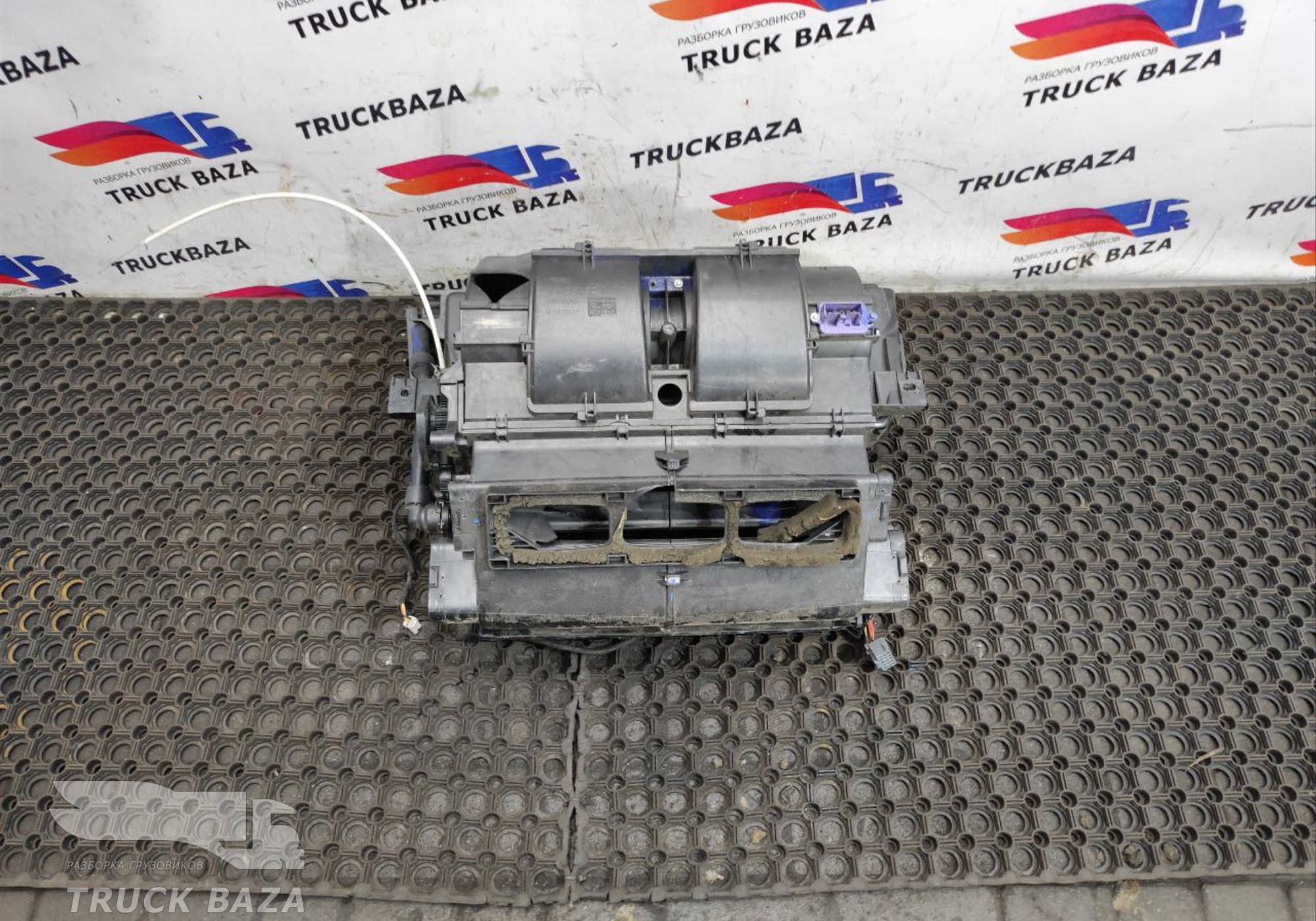 504040650 Корпус печки для Iveco Stralis I (с 2002)