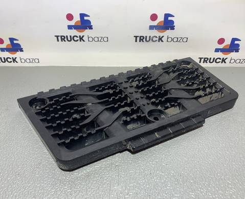 81615110035 Ступенька подножки для Man TGX TG3 (с 2020)