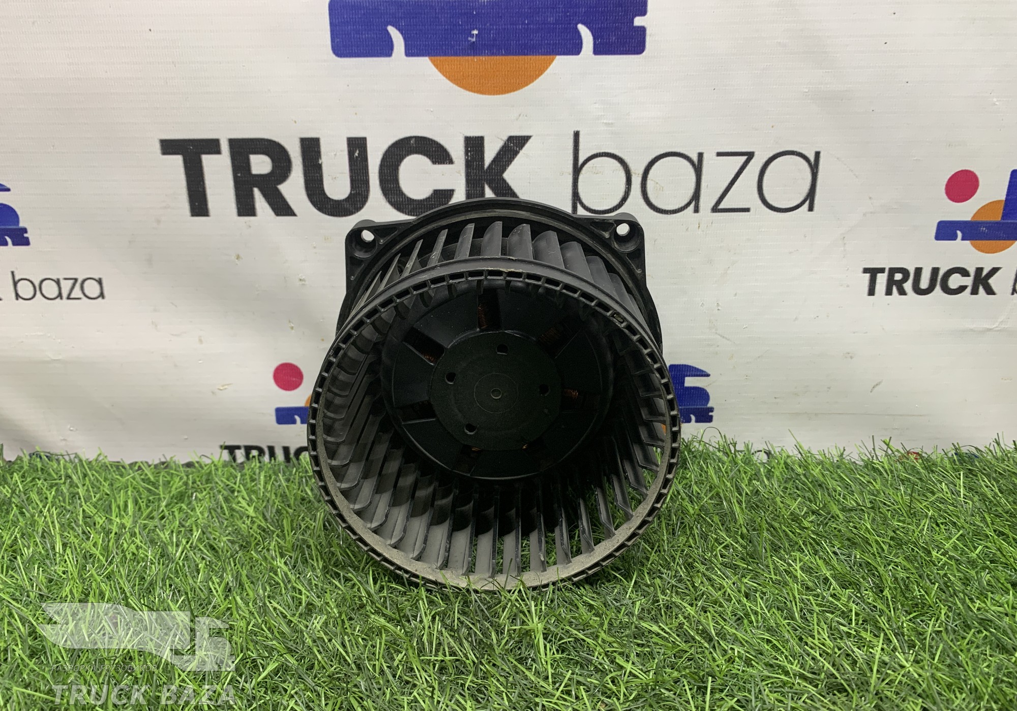 2130609 Моторчик отопителя для Daf XF106 (с 2012)