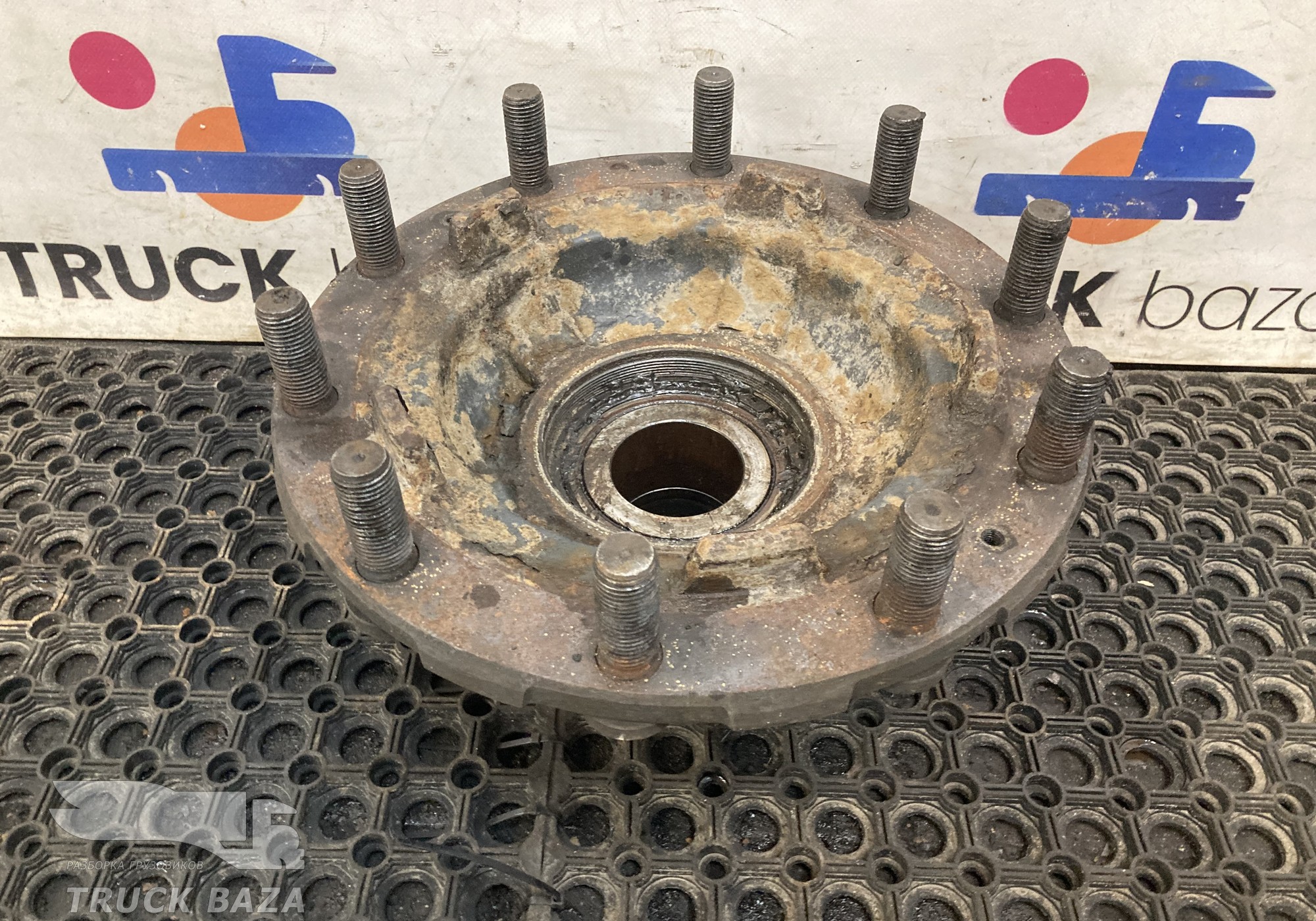 2290532 Ступица передняя