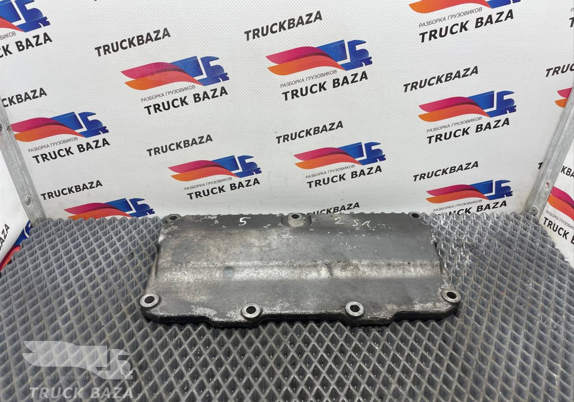 1835795 Крышка блока цилиндров для Scania 5-series R (с 2004 по 2016)