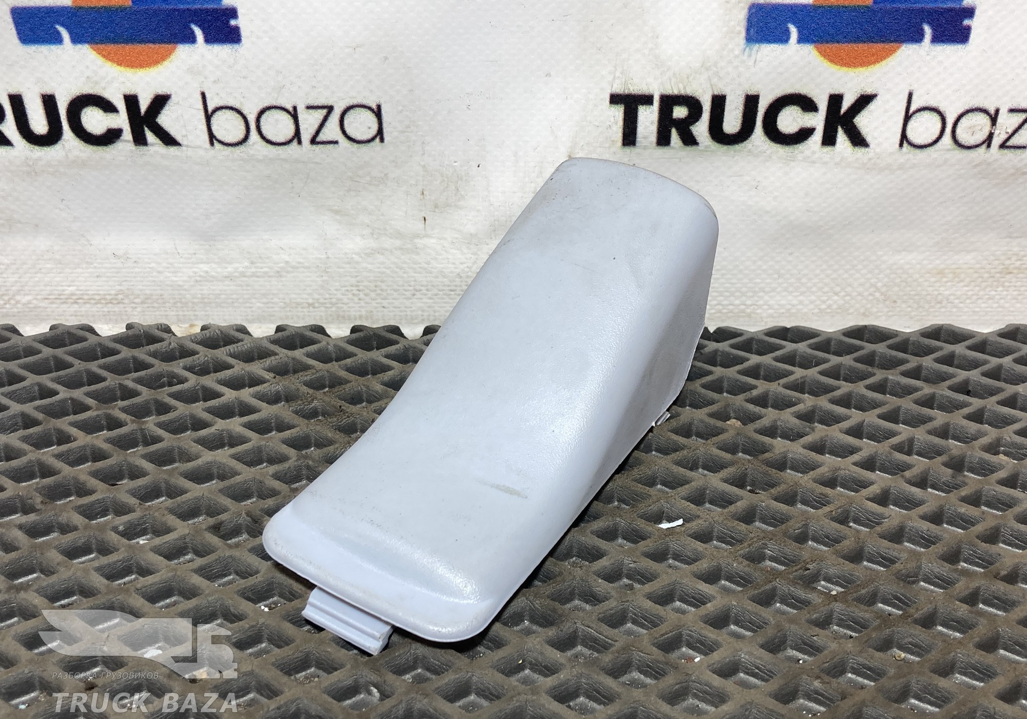 810W623050054 Накладка боковой стенки салона для Sinotruk Sitrak C7H