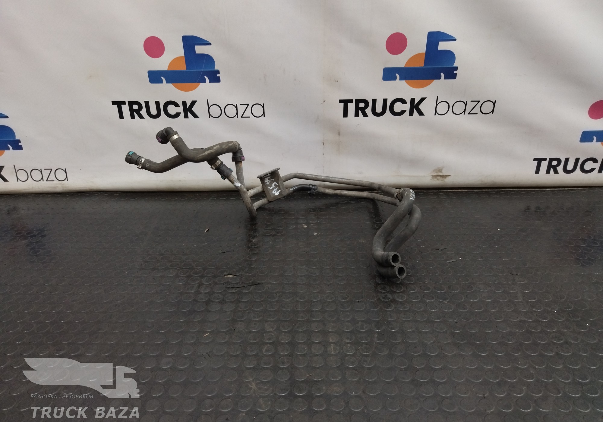 21913681 Трубка отопителя для Volvo FM FM4 (с 2013)