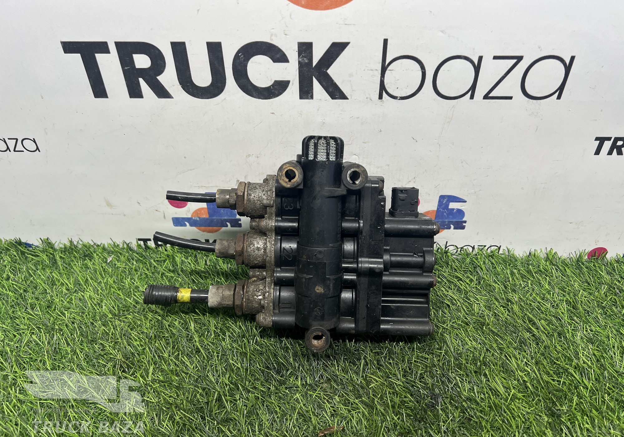 4728900410 Кран уровня пола главный