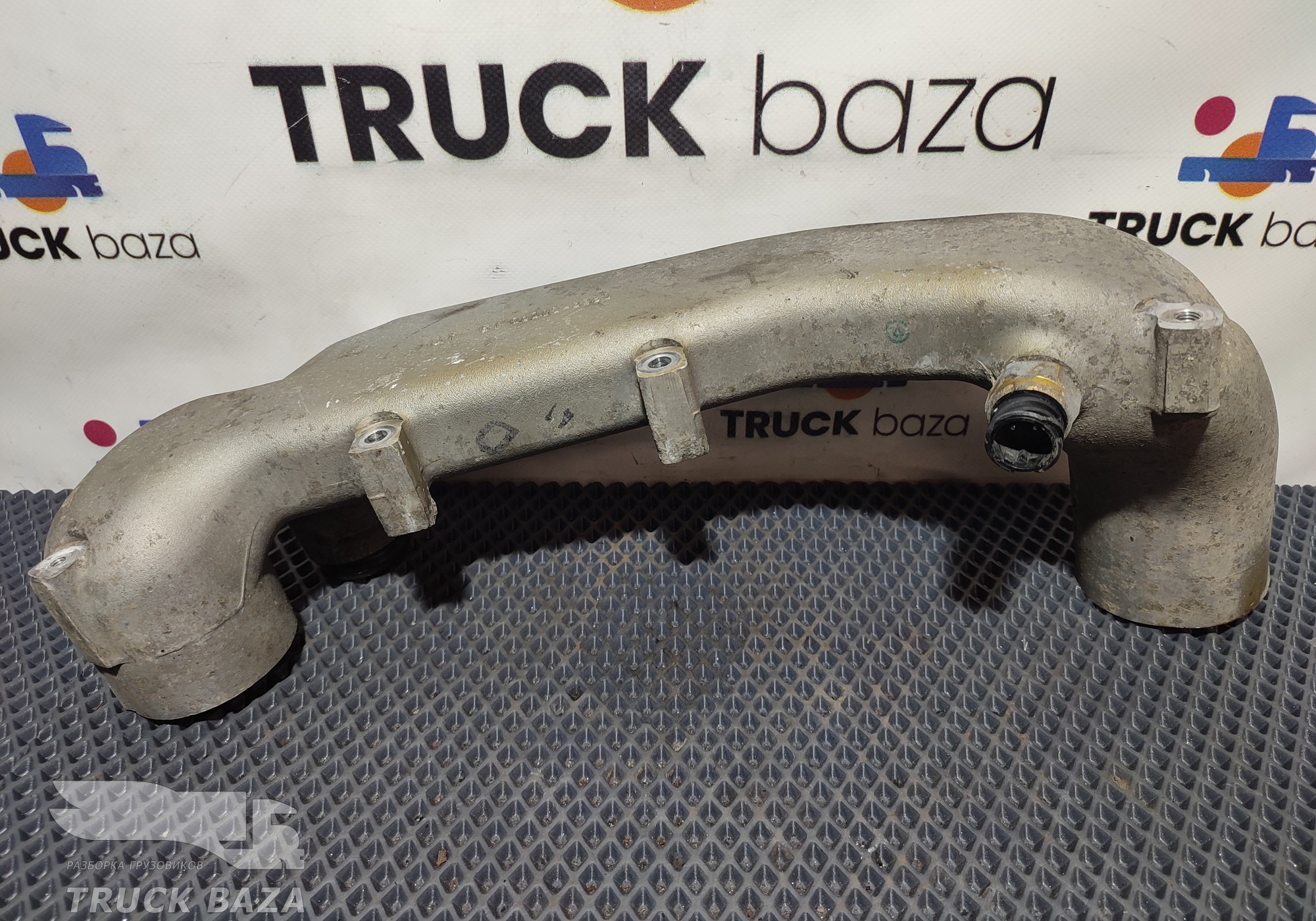 51063023360 Патрубок системы охлаждения для Man TGX II (с 2012)