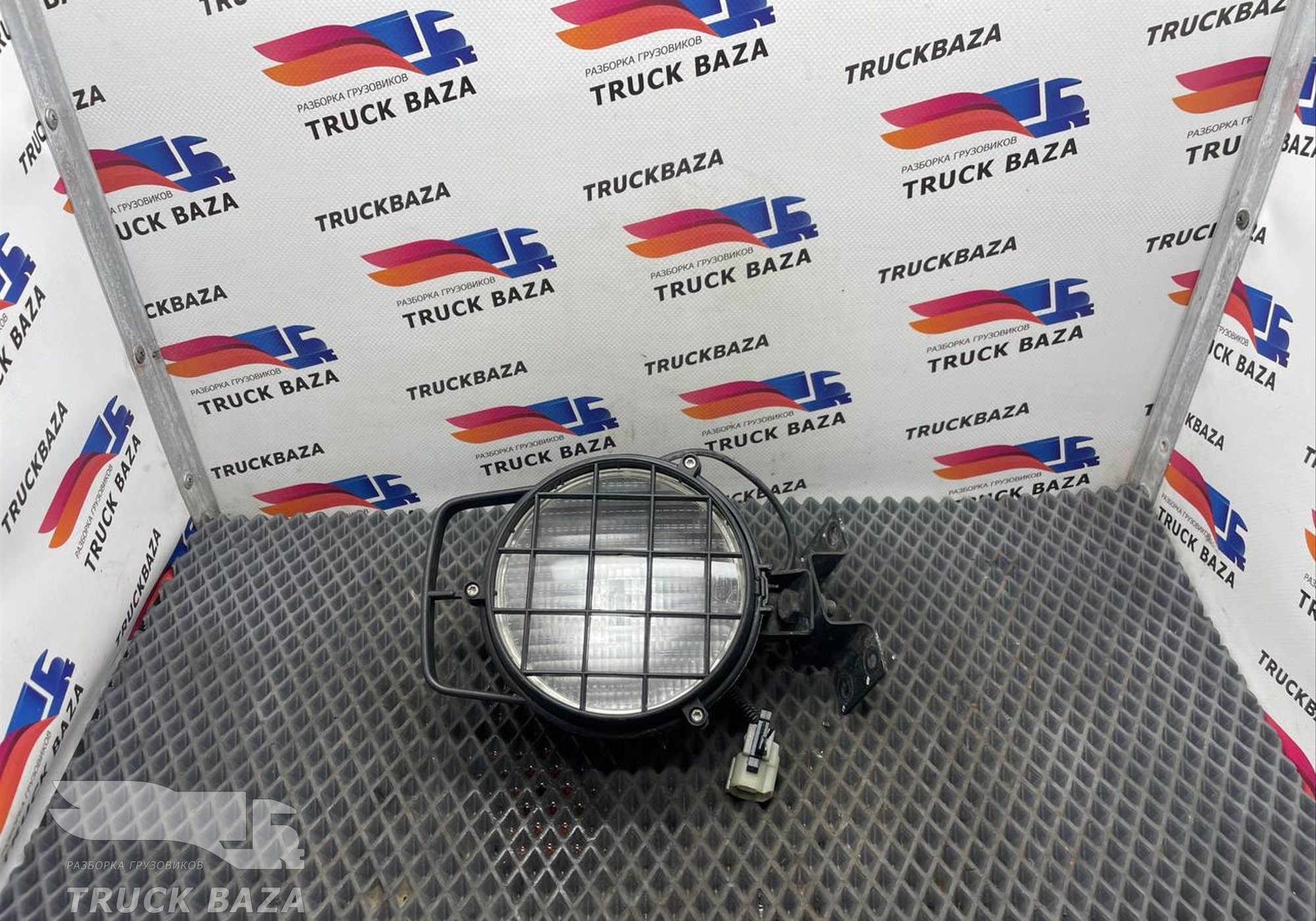 Фонарь за кабиной для Ford F-MAX (с 2018)