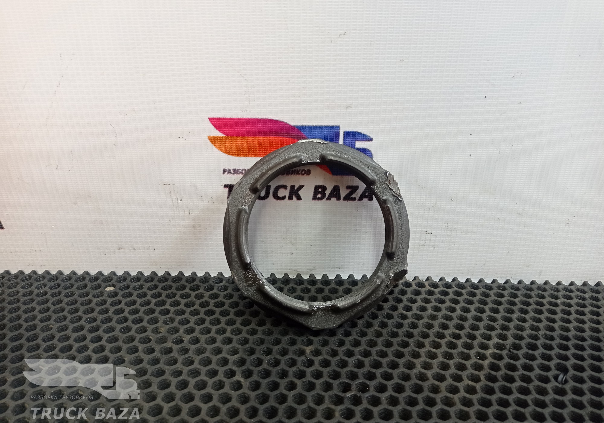 1396548 Гайка ступицы задней для Daf