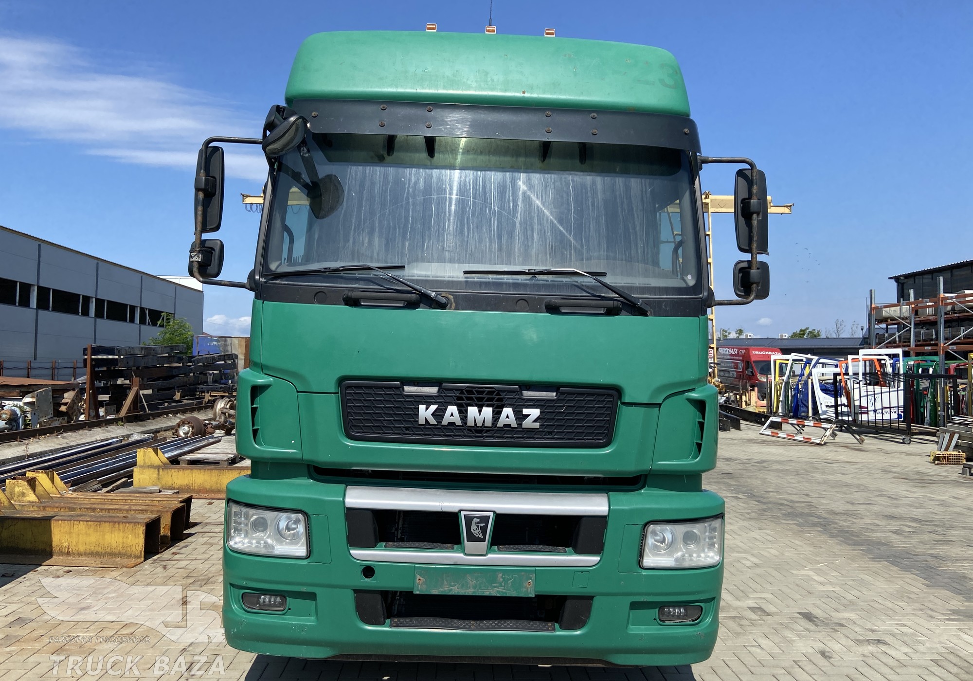 КАМАЗ 5490 2015 г. в разборе
