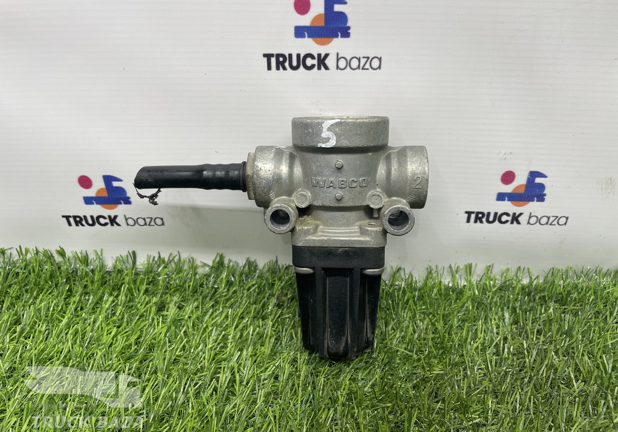 WG9000360549 Клапан тормозной для Sinotruk Sitrak C7H