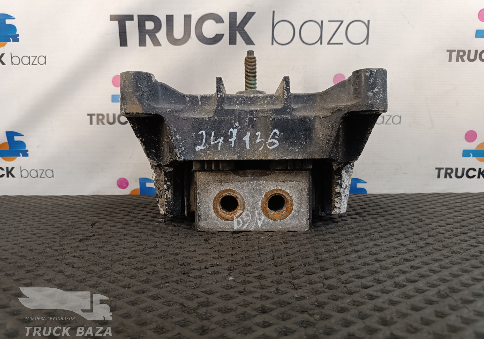 81415066467 Подушка двигателя задняя левая для Man TGX II (с 2012)