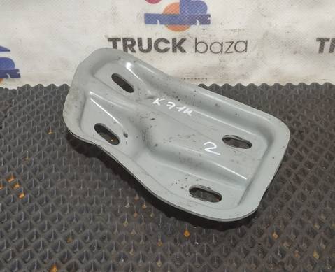 9606890742 Кронштейн торпедо правый для КАМАЗ 54901