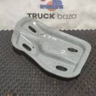 9606890742 Кронштейн торпедо правый для Mazda