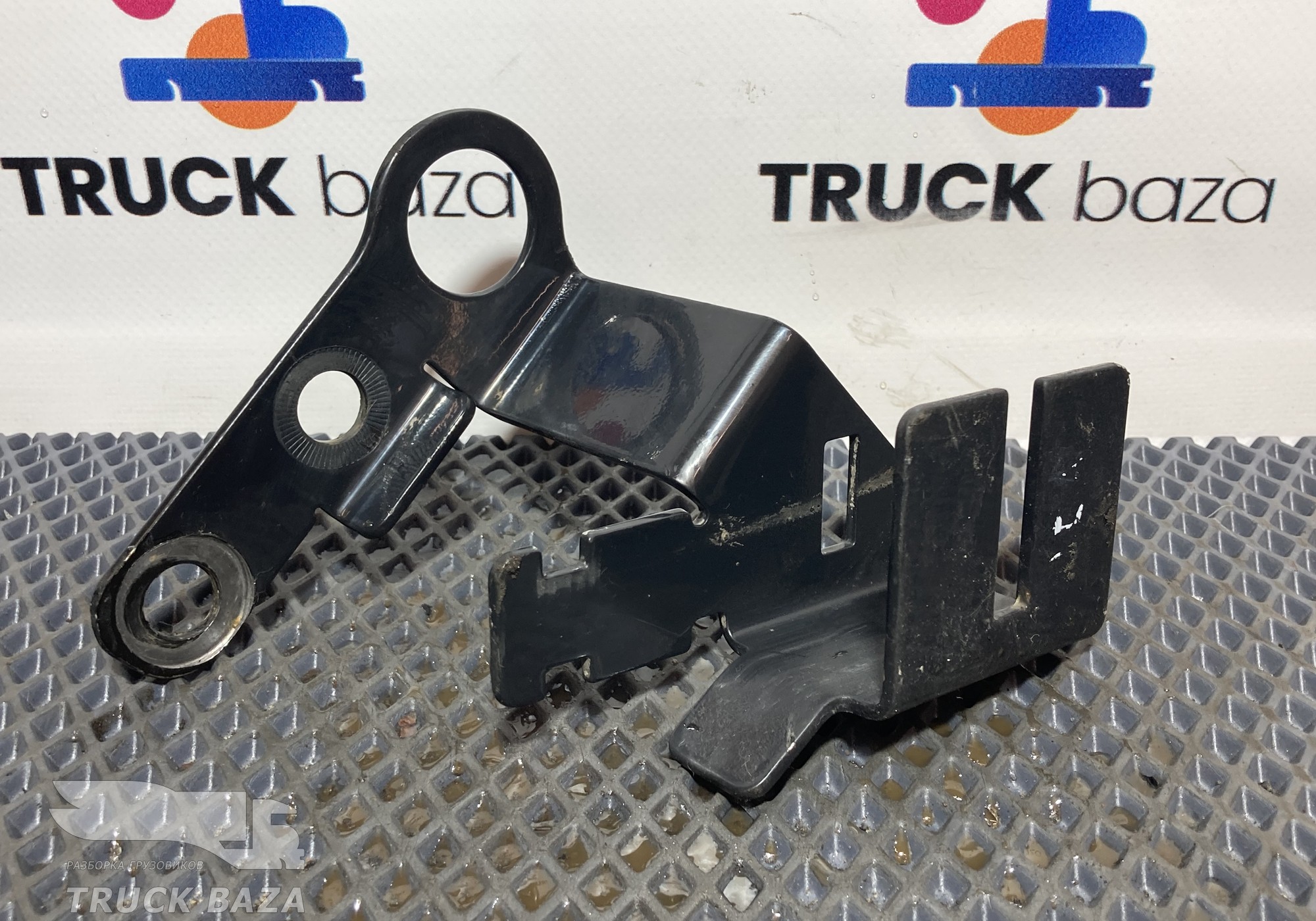 Кронштейн проводки для Man TGX II (с 2012)