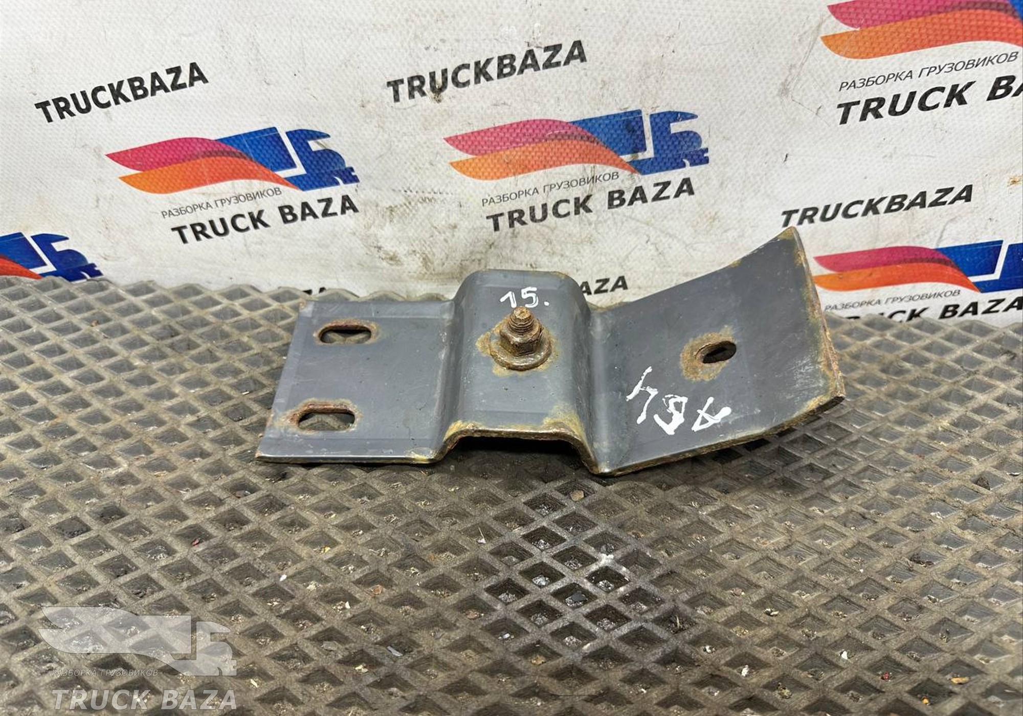 3755208641 Кронштейн крепления крыла для Mercedes-Benz Actros MP3 (с 2008)