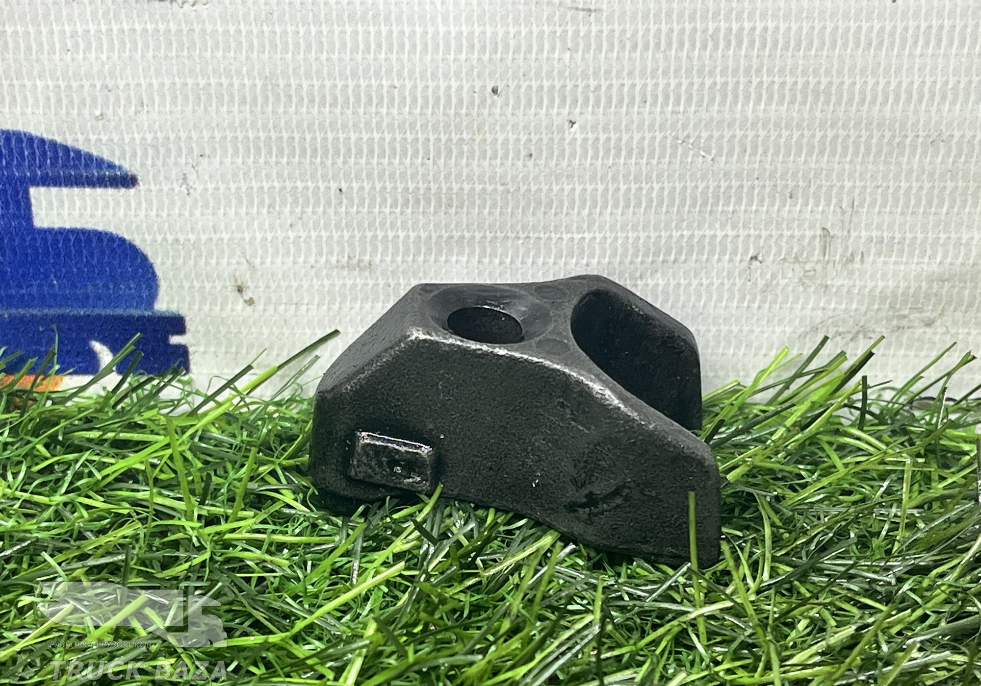 91010111216312 Кронштейн форсунки топливной для КАМАЗ 54901