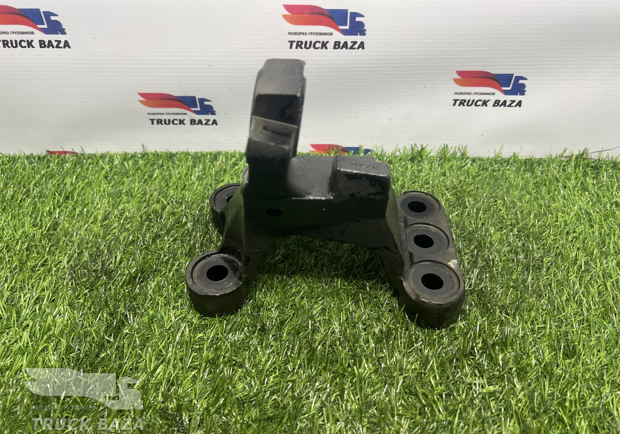 2049270 Кронштейн двигателя передний левый для Daf XF105 (с 2005)