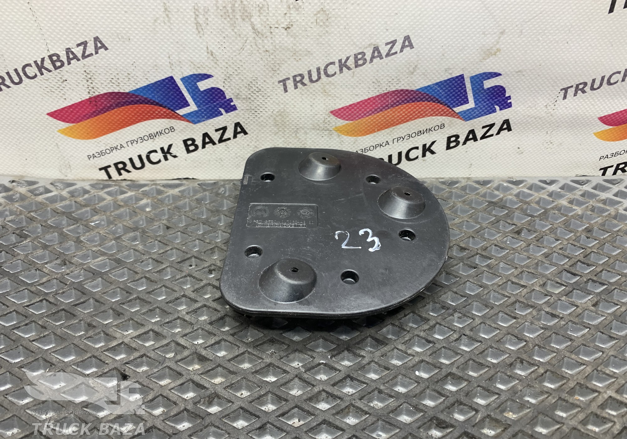 01706244800 Крышка регулятора положения зеркала правая для Iveco