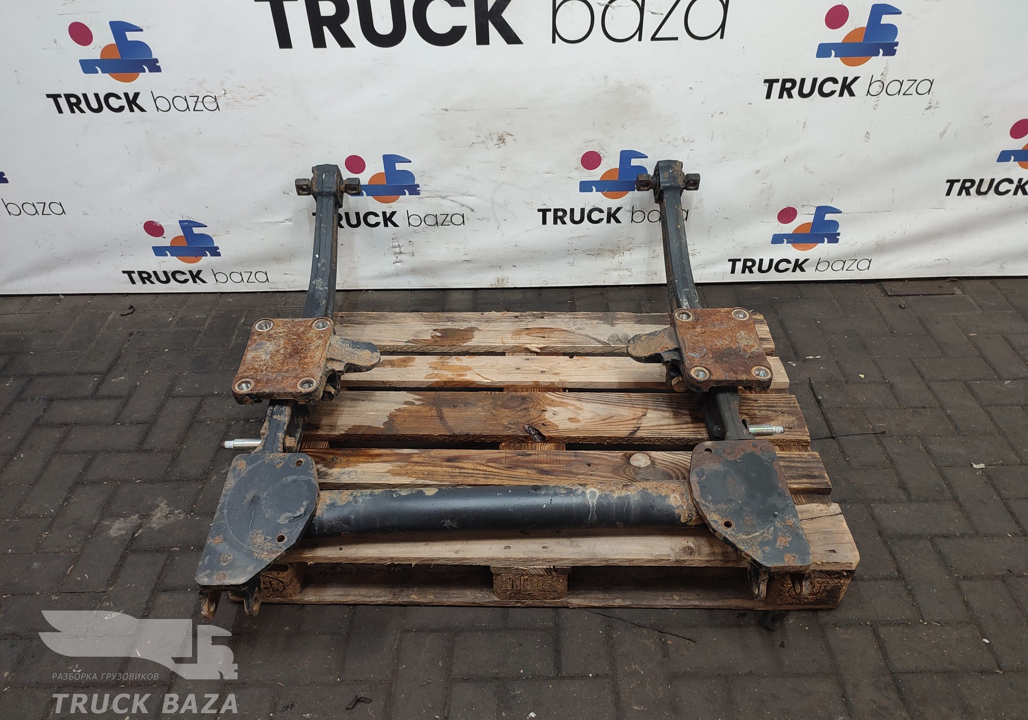 R54902919490 Кронштейн пневморессоры задний для КАМАЗ 5490 (с 2013)