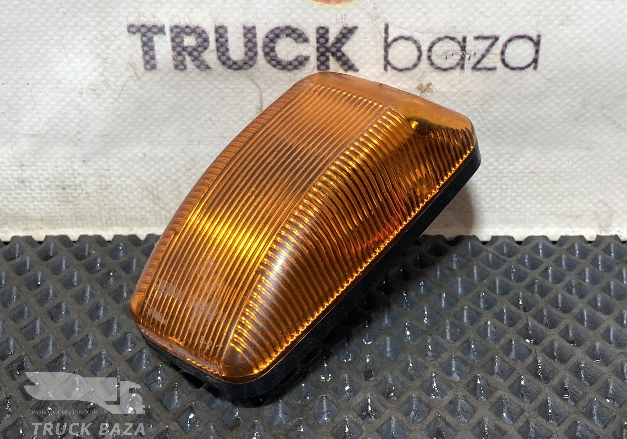 7413726 Указатель поворота для КАМАЗ 5490 (с 2013)