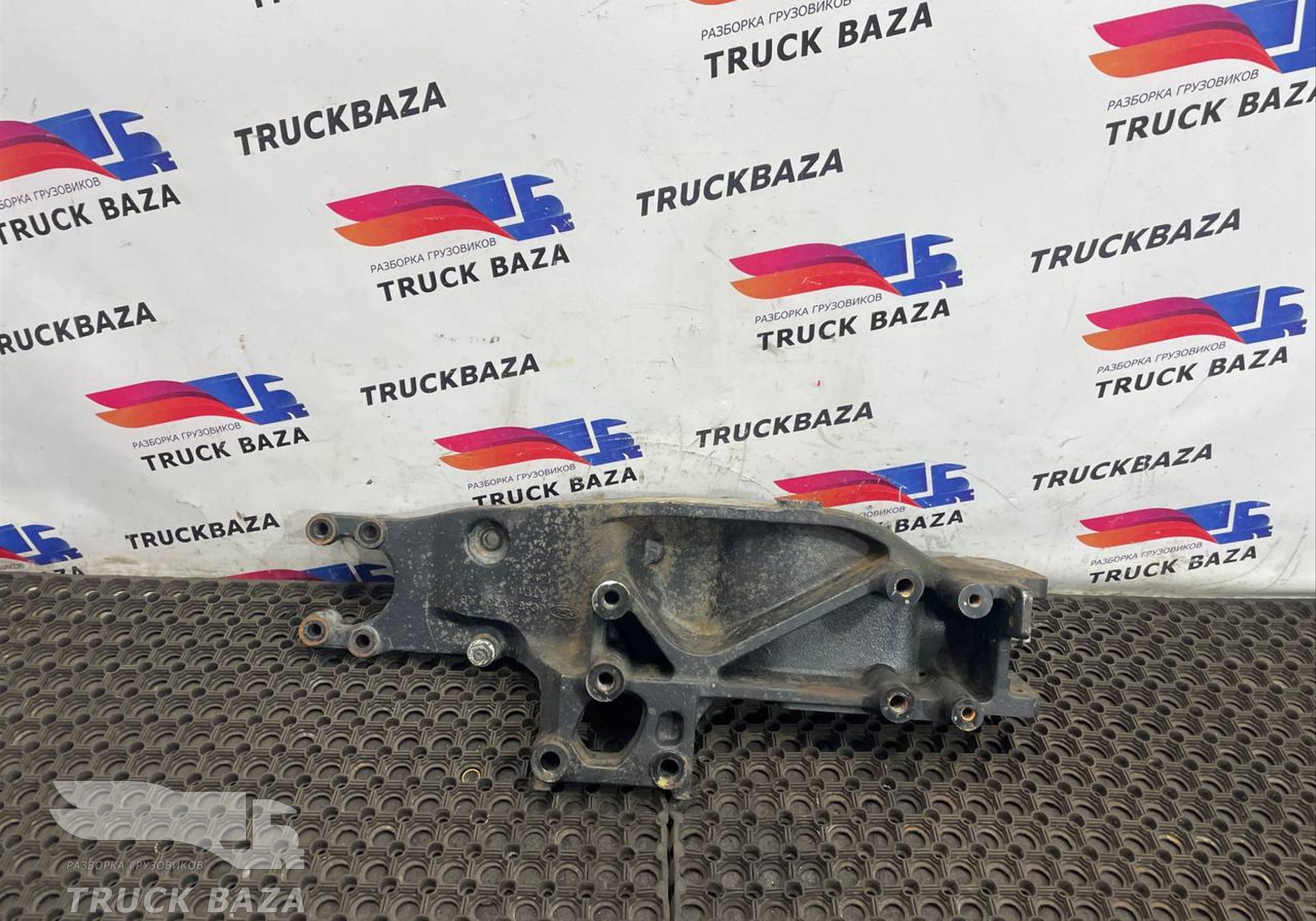 JC465C081AB Кронштейн бампера левый для Ford F-MAX (с 2018)