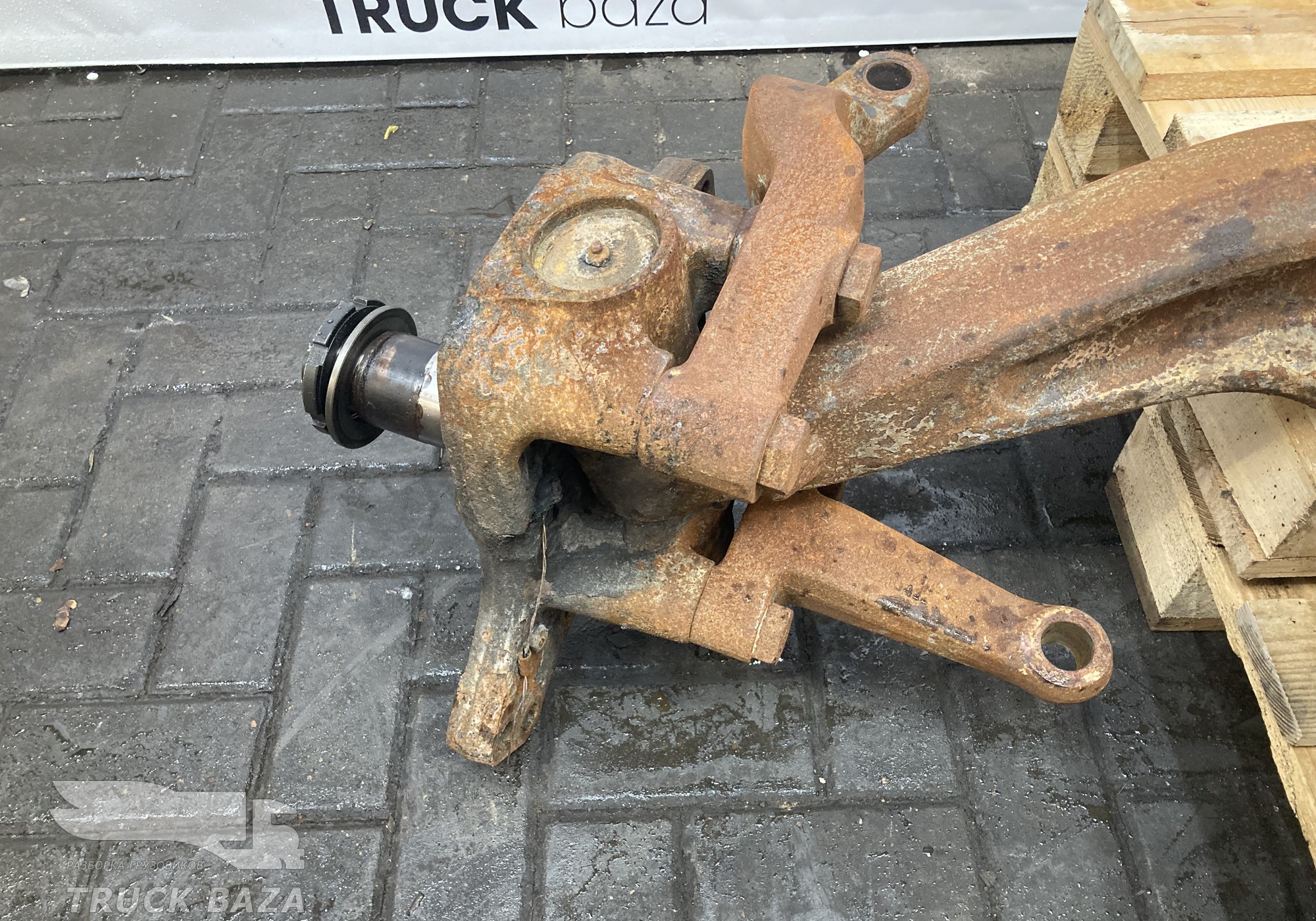 HD90009410199 Кулак поворотный левый