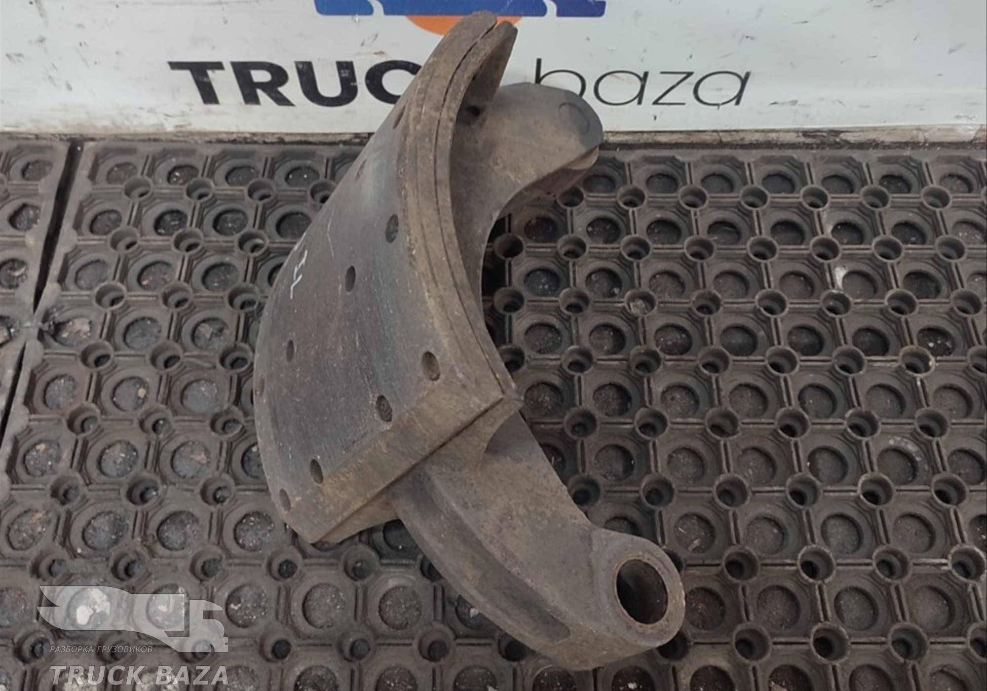 1300204 Колодка барабанного тормоза для Scania 5-series R (с 2004 по 2016)