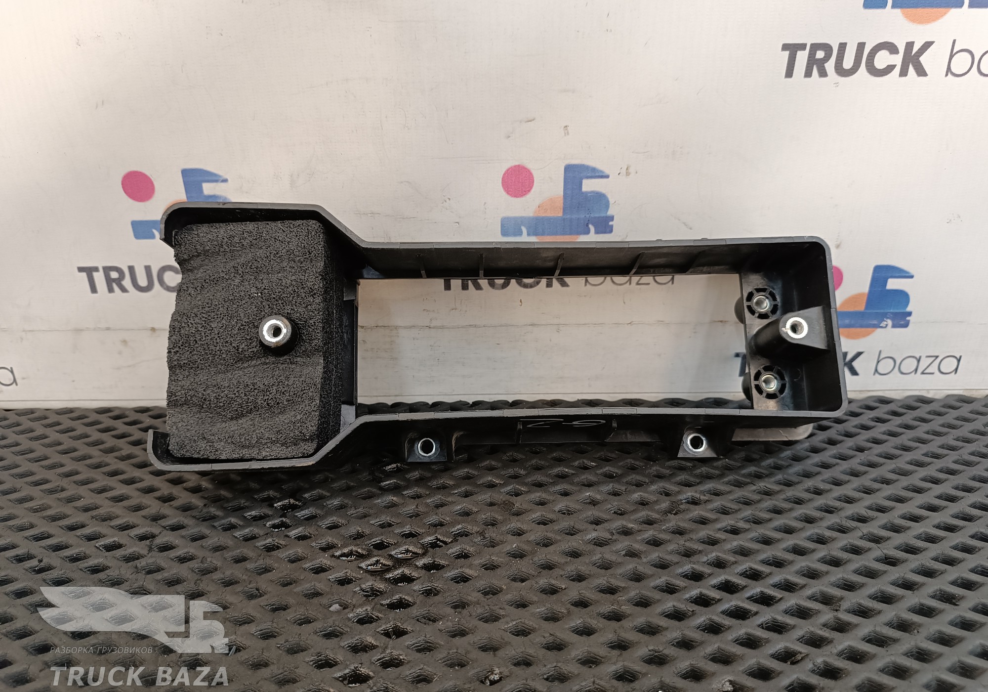 Накладка коробки соединительной SMJ левая для DongFeng GX DFH4180