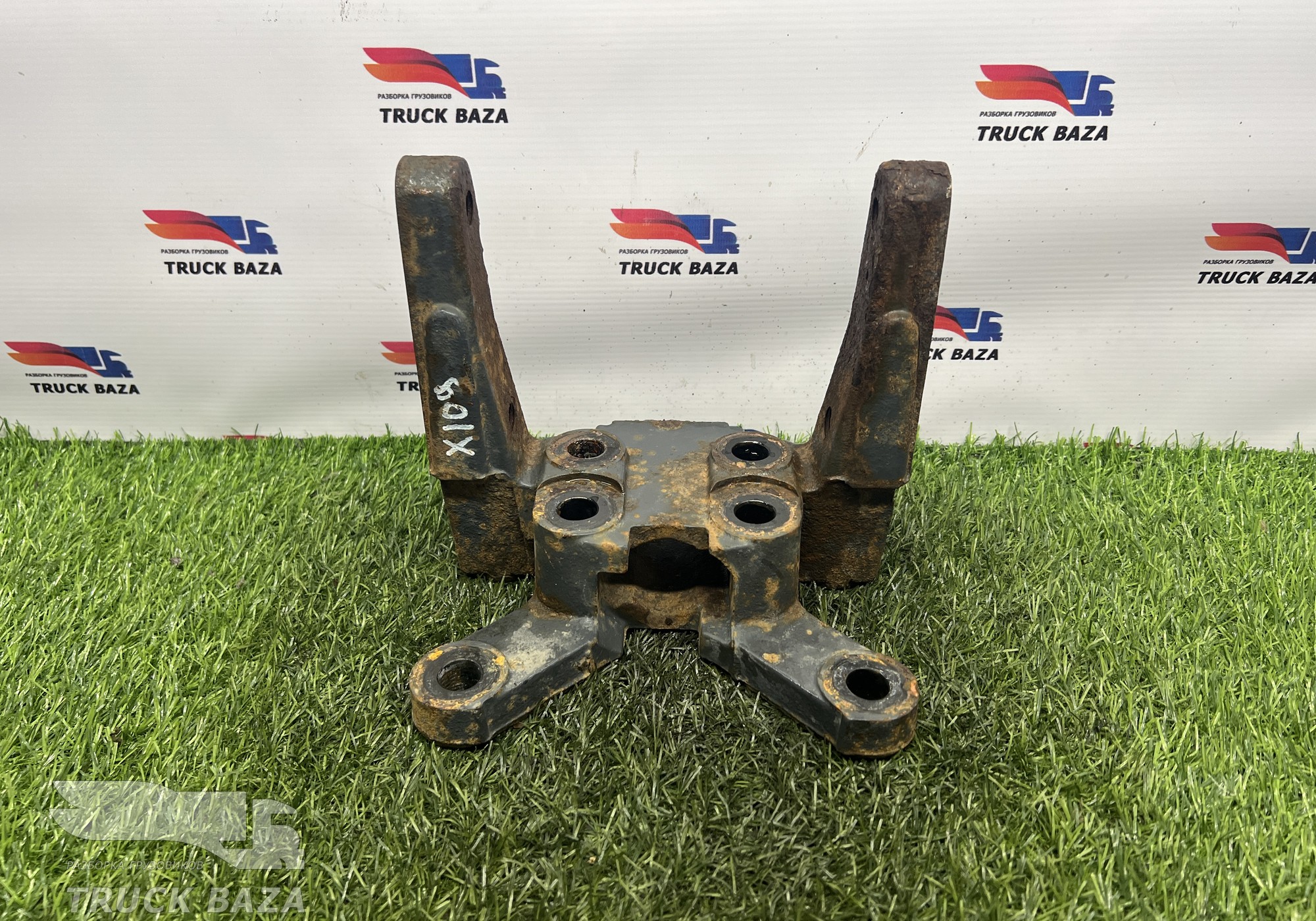 1309419 Кронштейн буксировочный для Daf XF105 (с 2005)