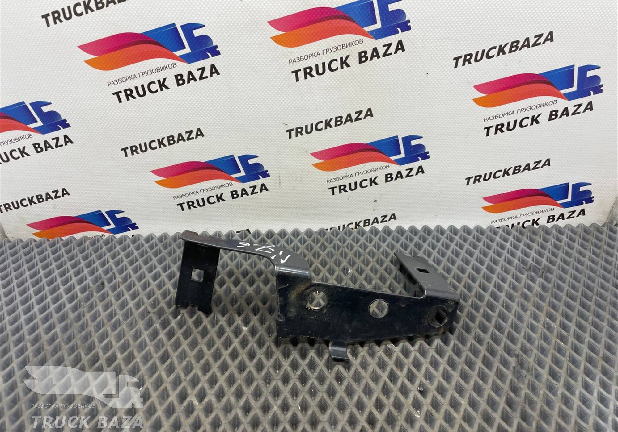 81155110344 Кронштейн трубки AdBlue для Man TGX TG3 (с 2020)