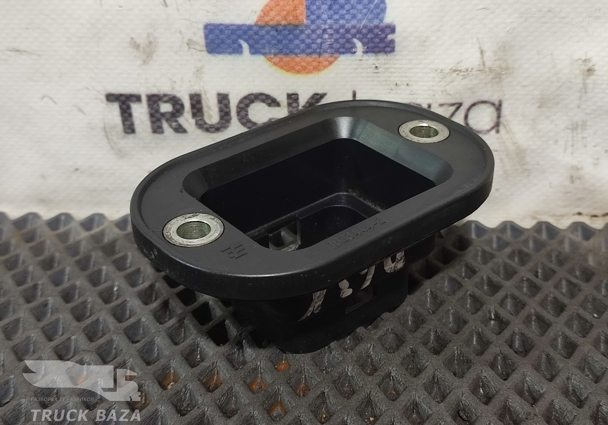 1823445 Крепление проводки